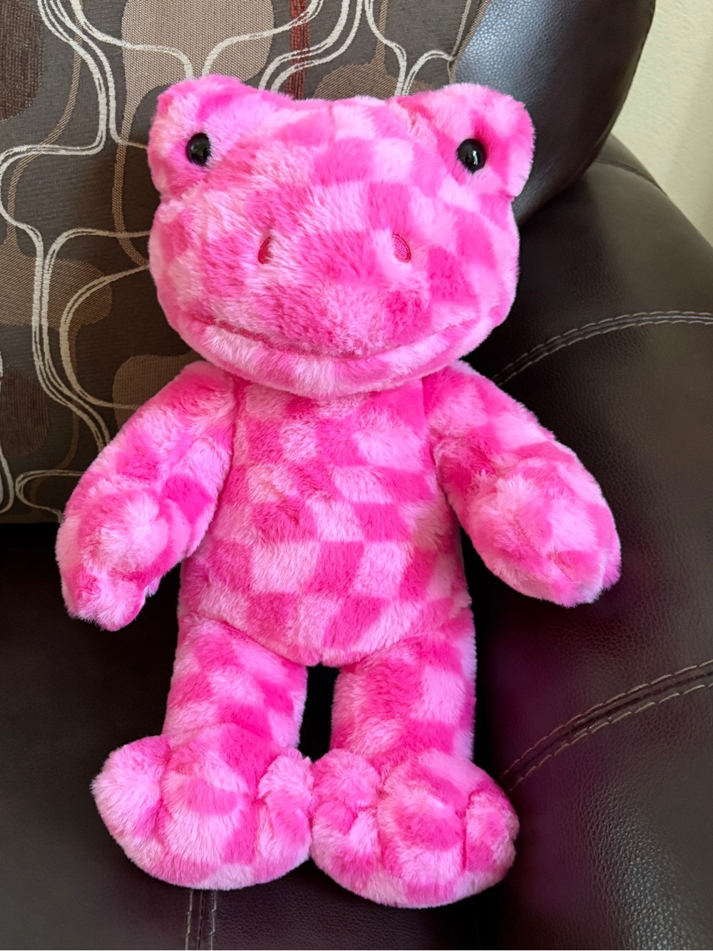 Build a Bear Leaps of Love Pink Checkerboard Frog Plush Stuffed Animal